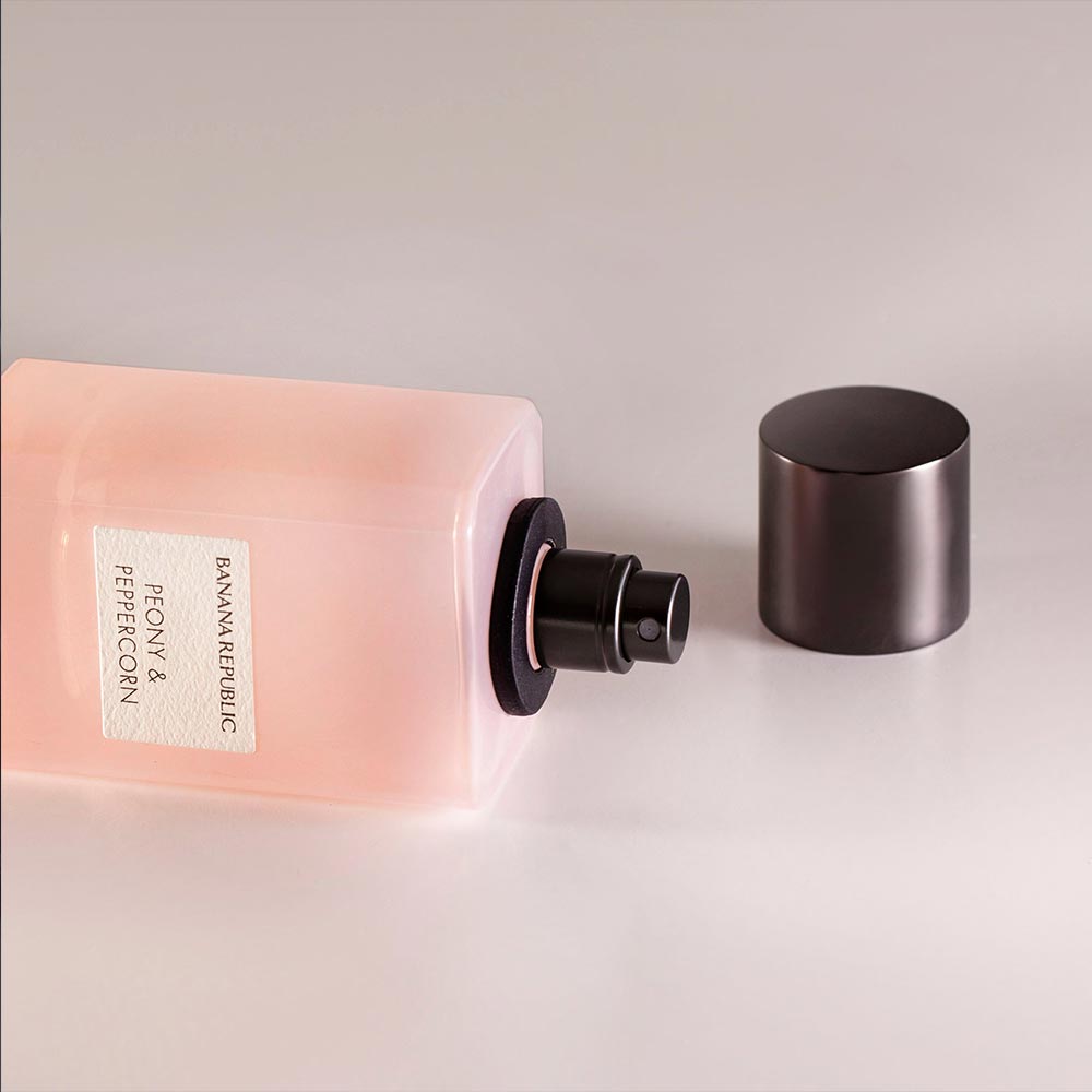 Banana-Republic-Peony-&-Peppercorn-EDP-003